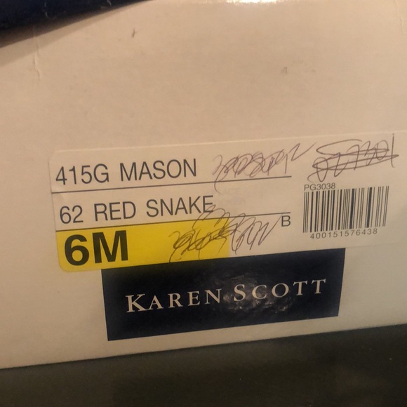 Red high heel - Picture 4 of 4